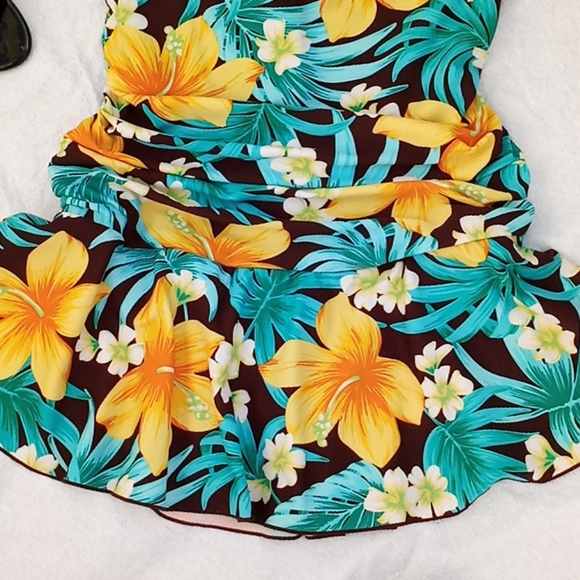 Custom Luaa Dress - Picture 4 of 8